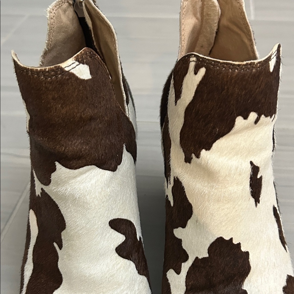 Steve Madden Brown and Cream Ankle Boots - Picture 5 of 12